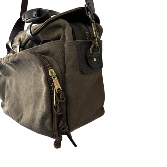 RUGGED TWILL PADDED COMPUTER BAG - Otter Green, Exceptional Condition - Picture 6 of 12